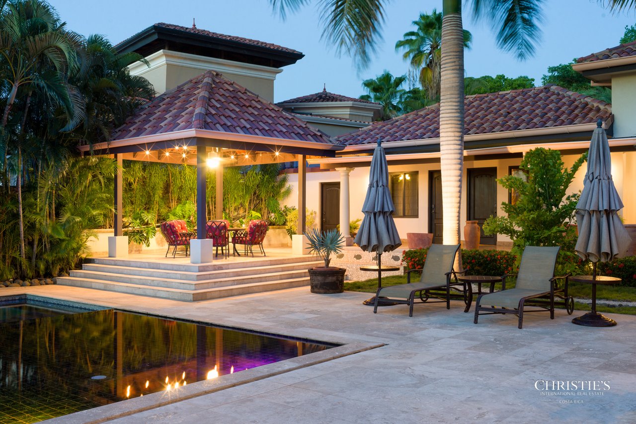 Casa Playa Bonita | Beachfront Luxury Estate in Playa Flamingo