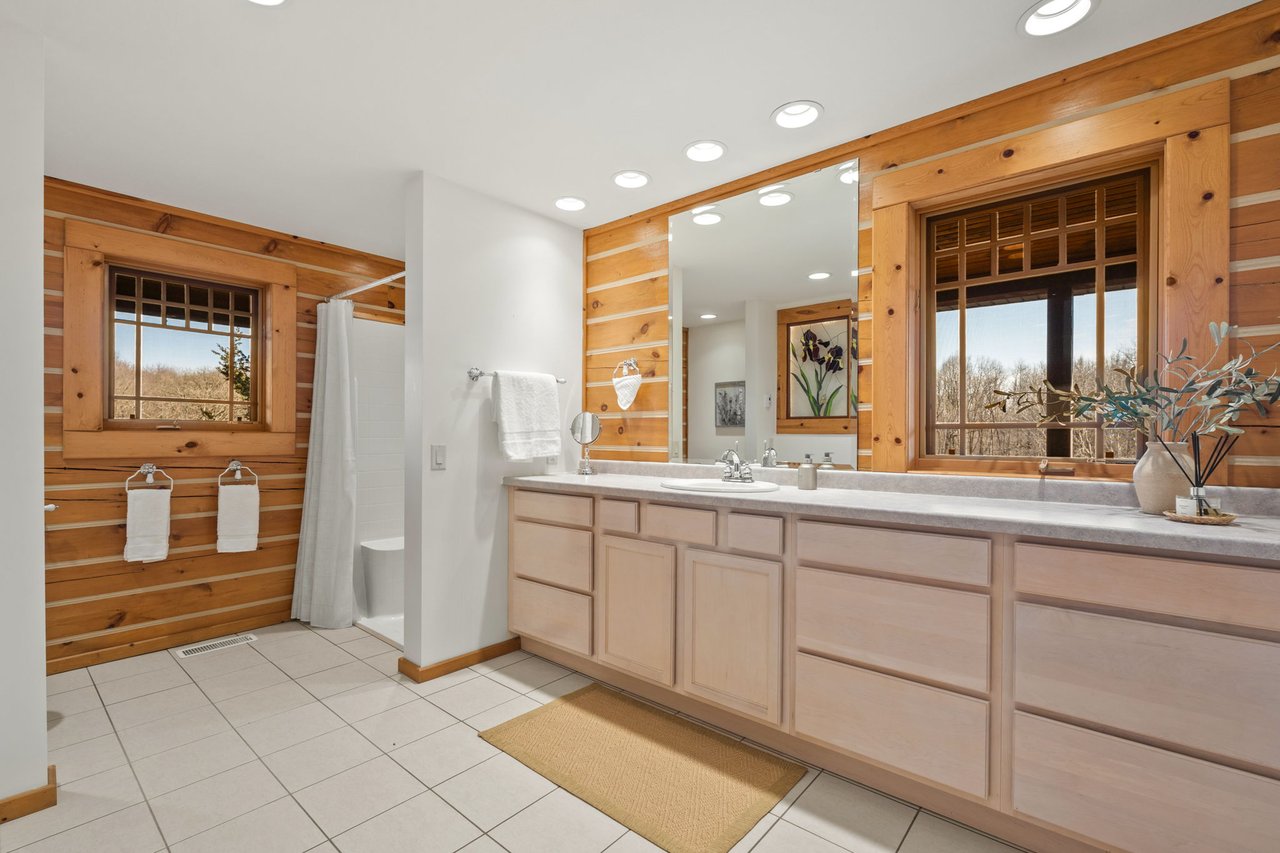 2427 Beede Lake Trail