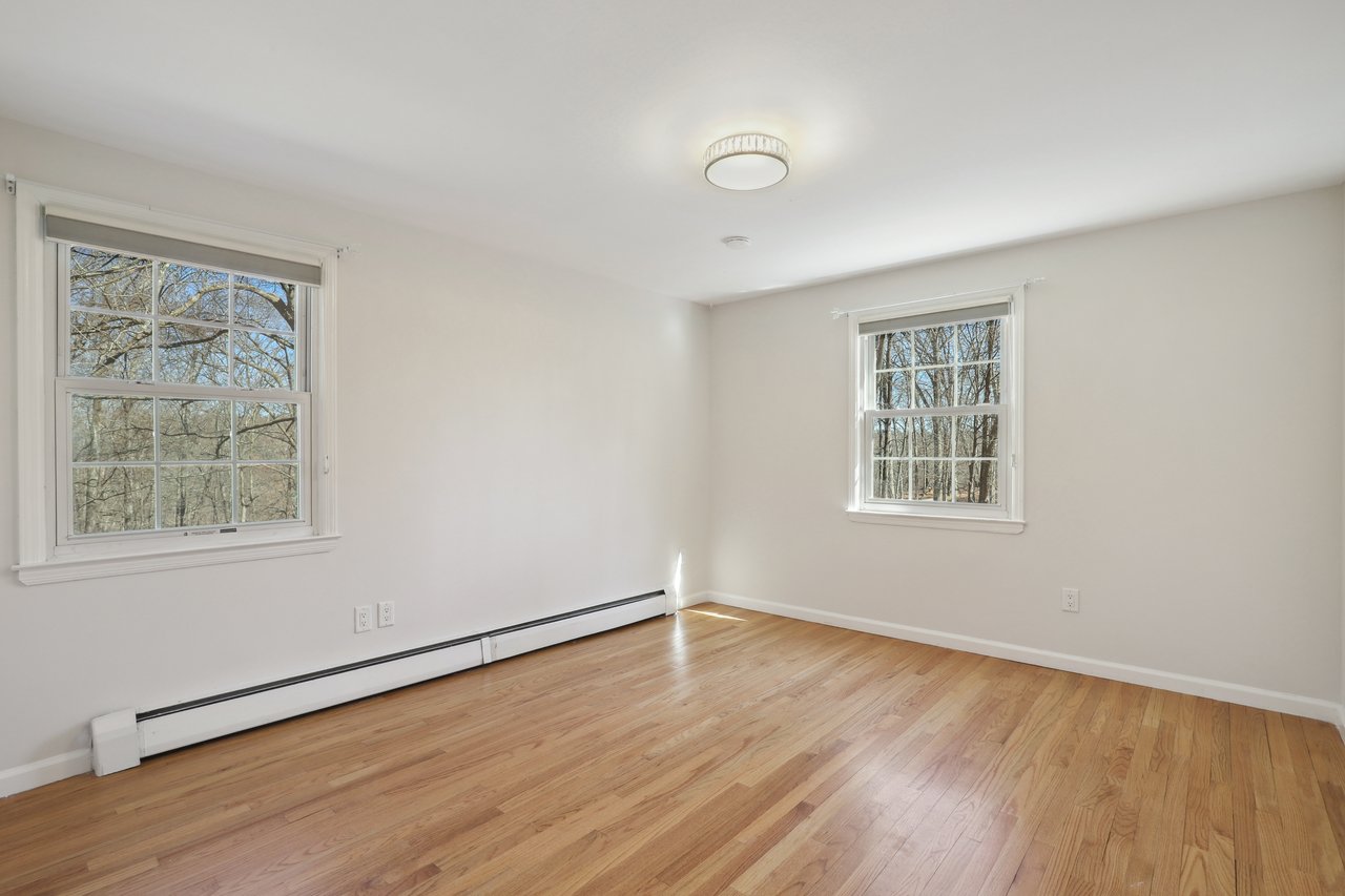 25 Mt Holly Road E