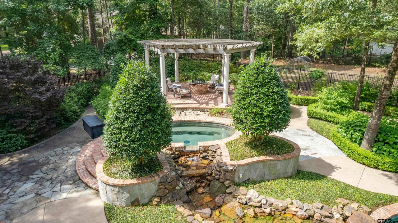 Backyard of luxury home in Tyler Texas