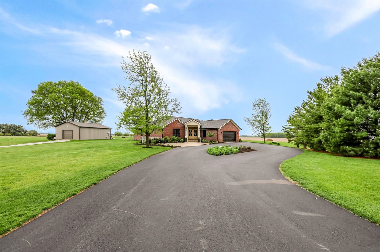 Luxury Country Living in Indiana