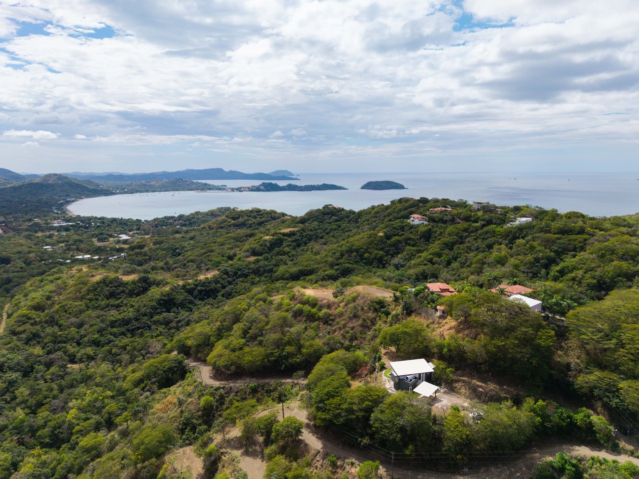 Villa Raoli | Get ready to live in your dream home in the stunning Pacific Heights!