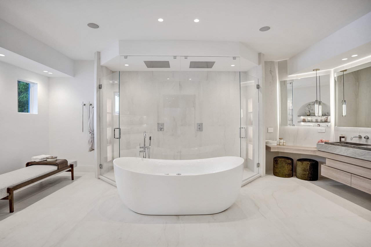 30  S Compass Dr