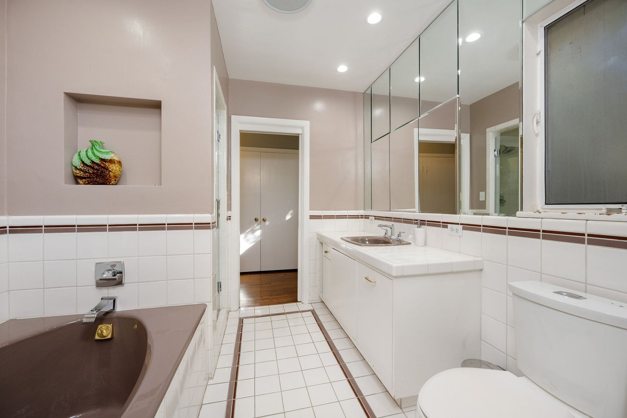 723 N Sierra Dr, Beverly Hills 