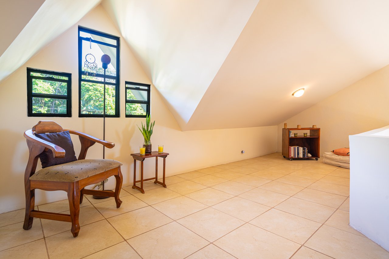 Casa Brisa de La Playa, 2 Bedroom Home Just Steps From the Beach!