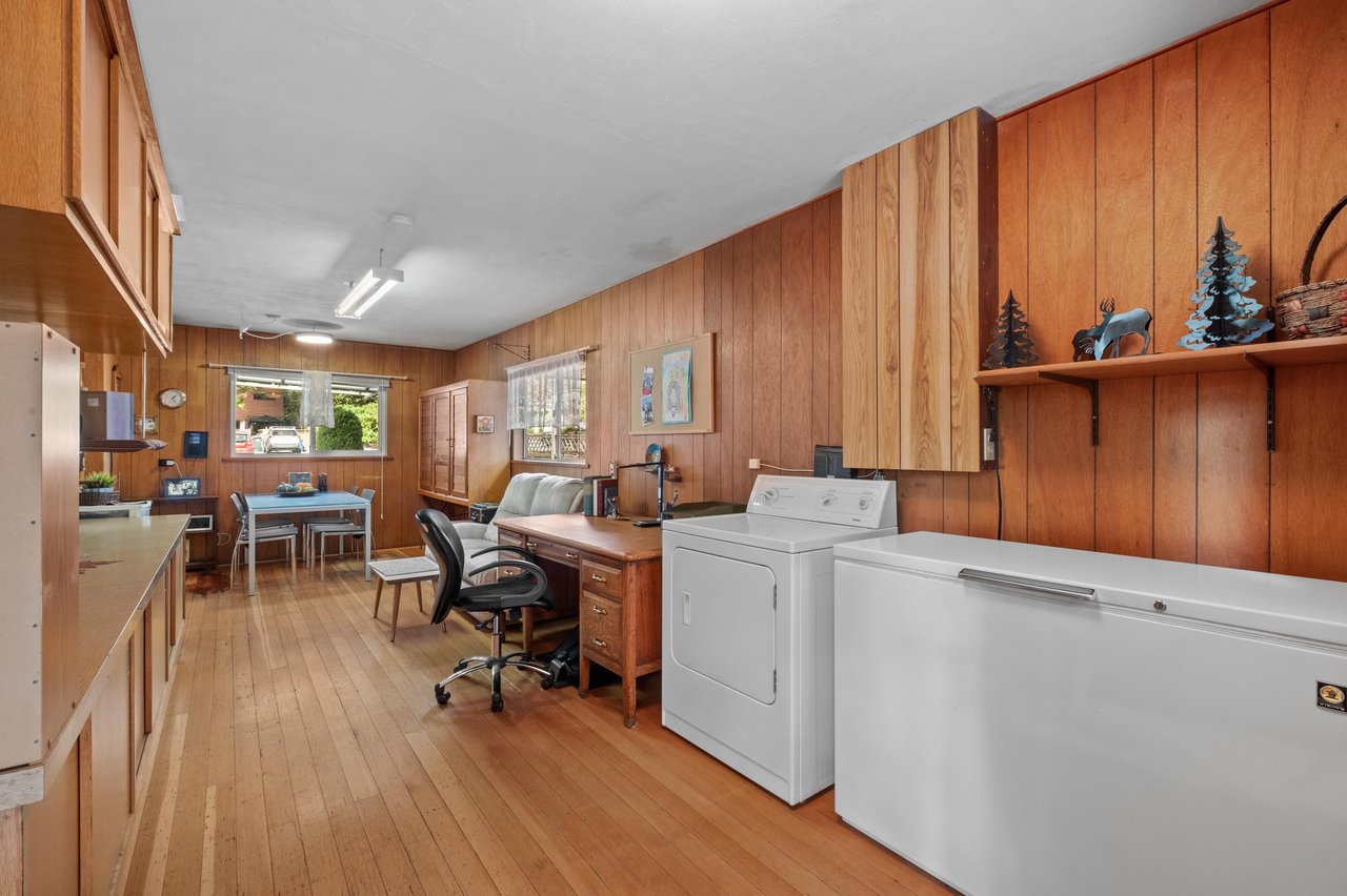 2239 Windridge Dr