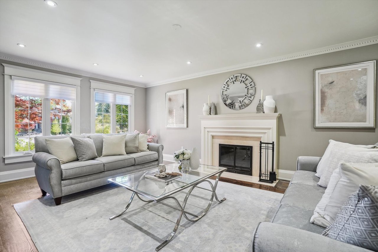 1662 Roundleaf Court