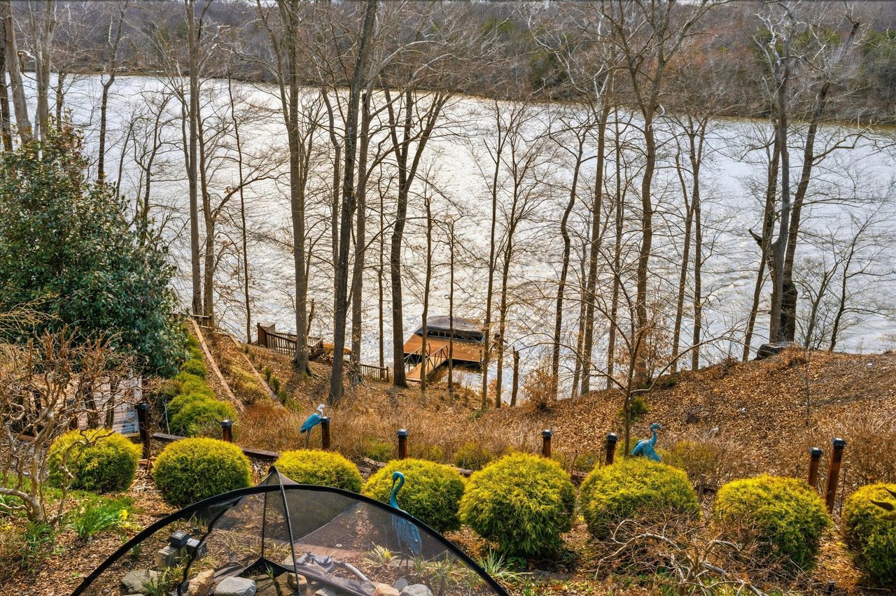 10036 Lake Occoquan Dr