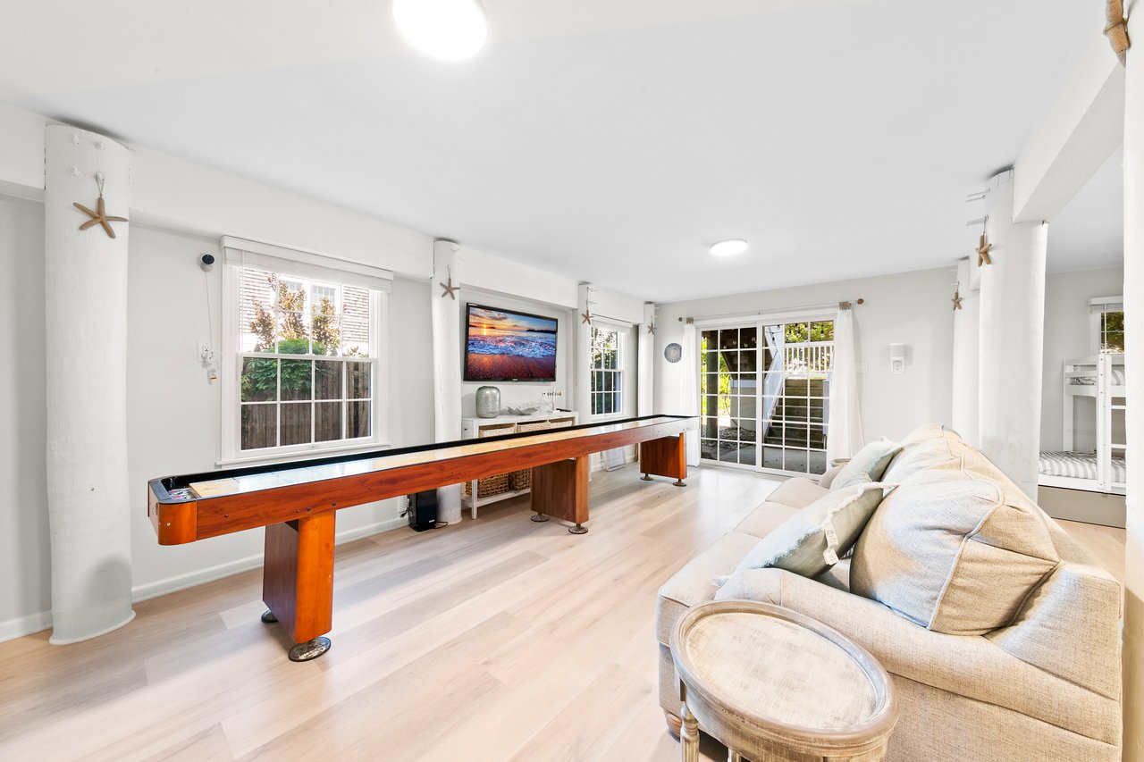 325 Iroquois Avenue, Beach Haven