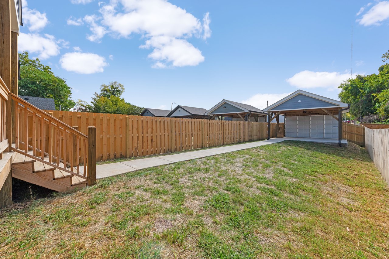 Charlotte Park Multi-Unit Residential