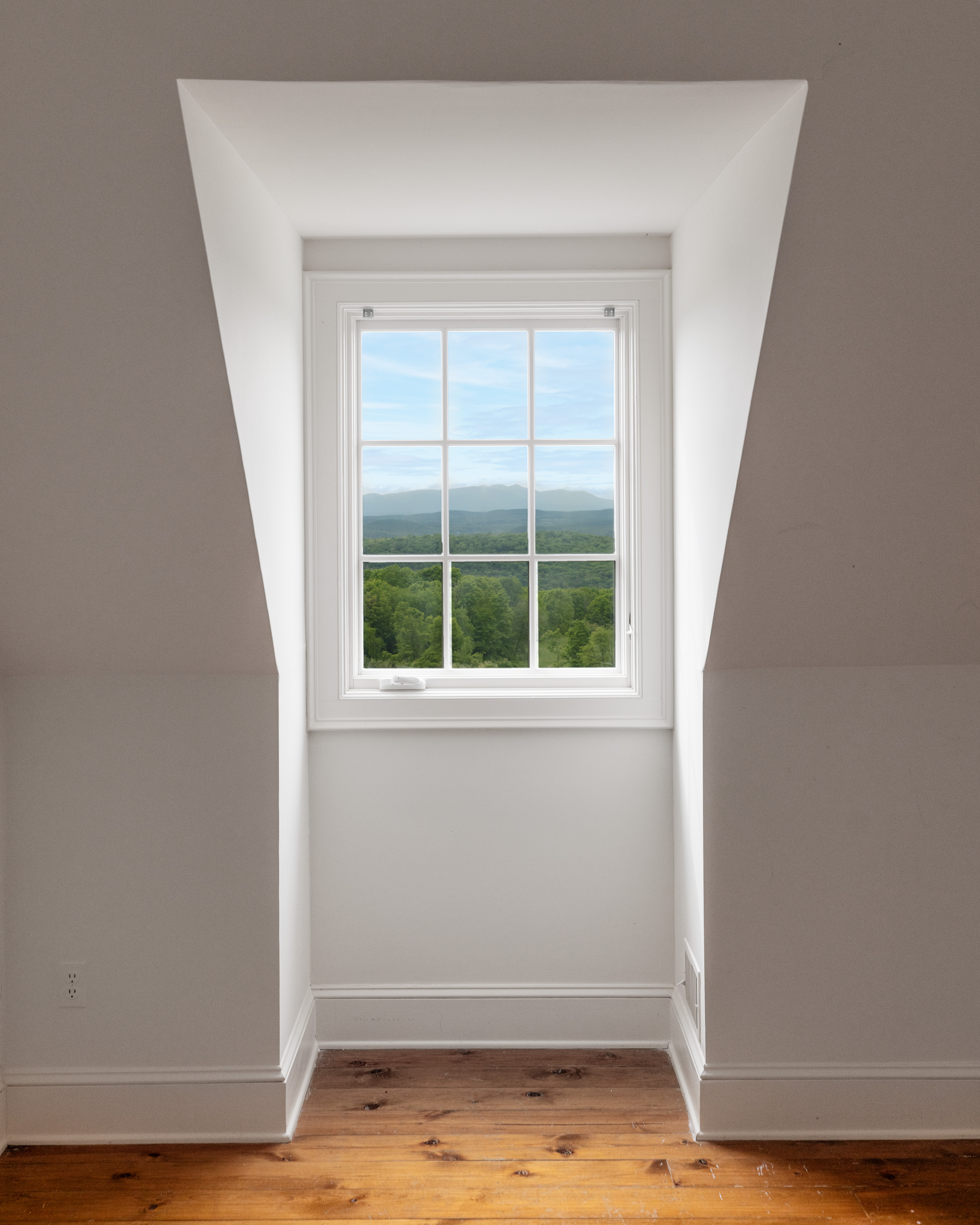 26 Mountain Farm Road 