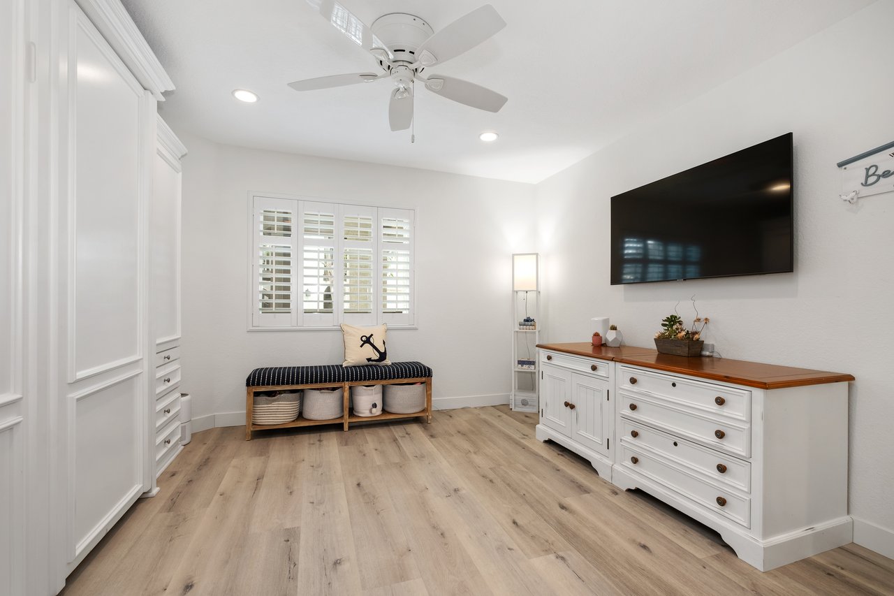 10 Corniche Drive D