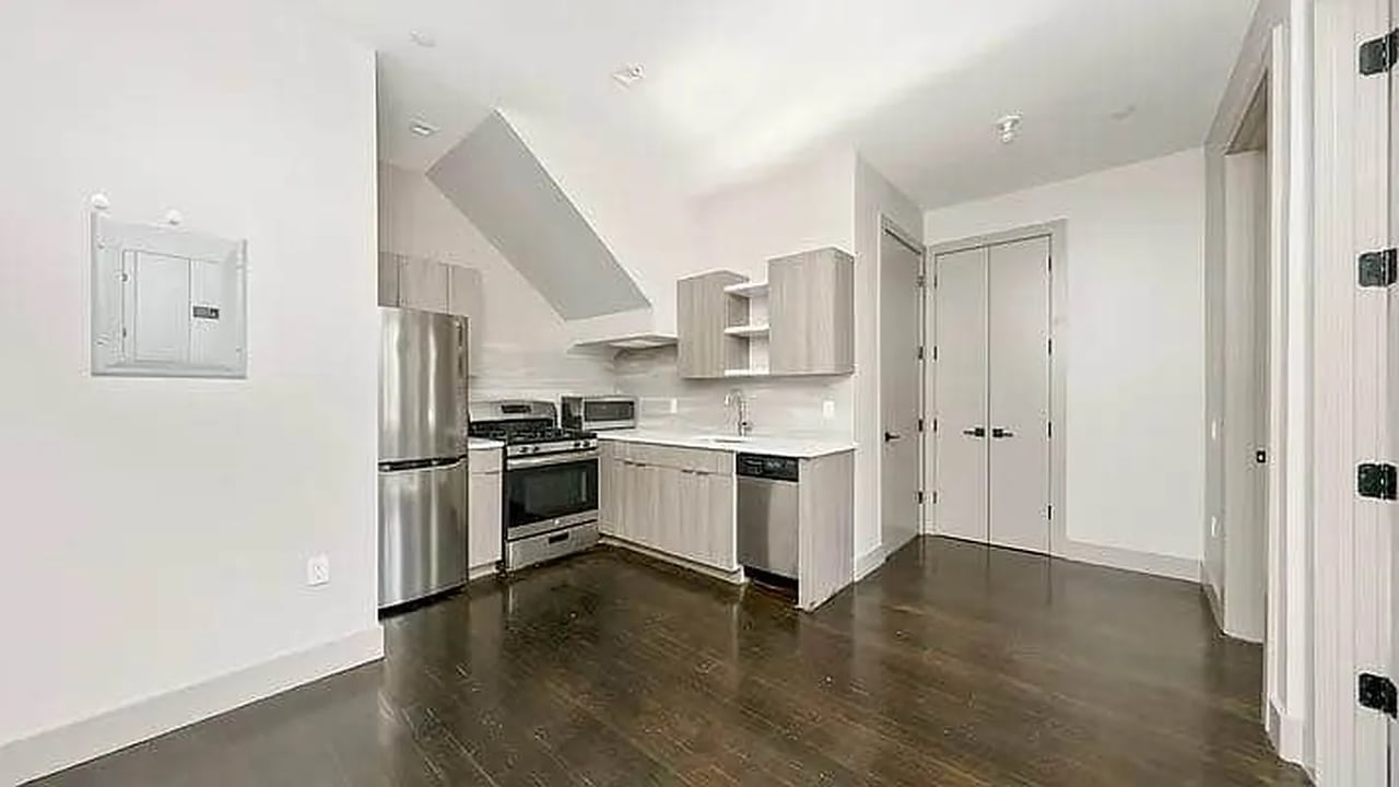 85 Stanhope Street 1A