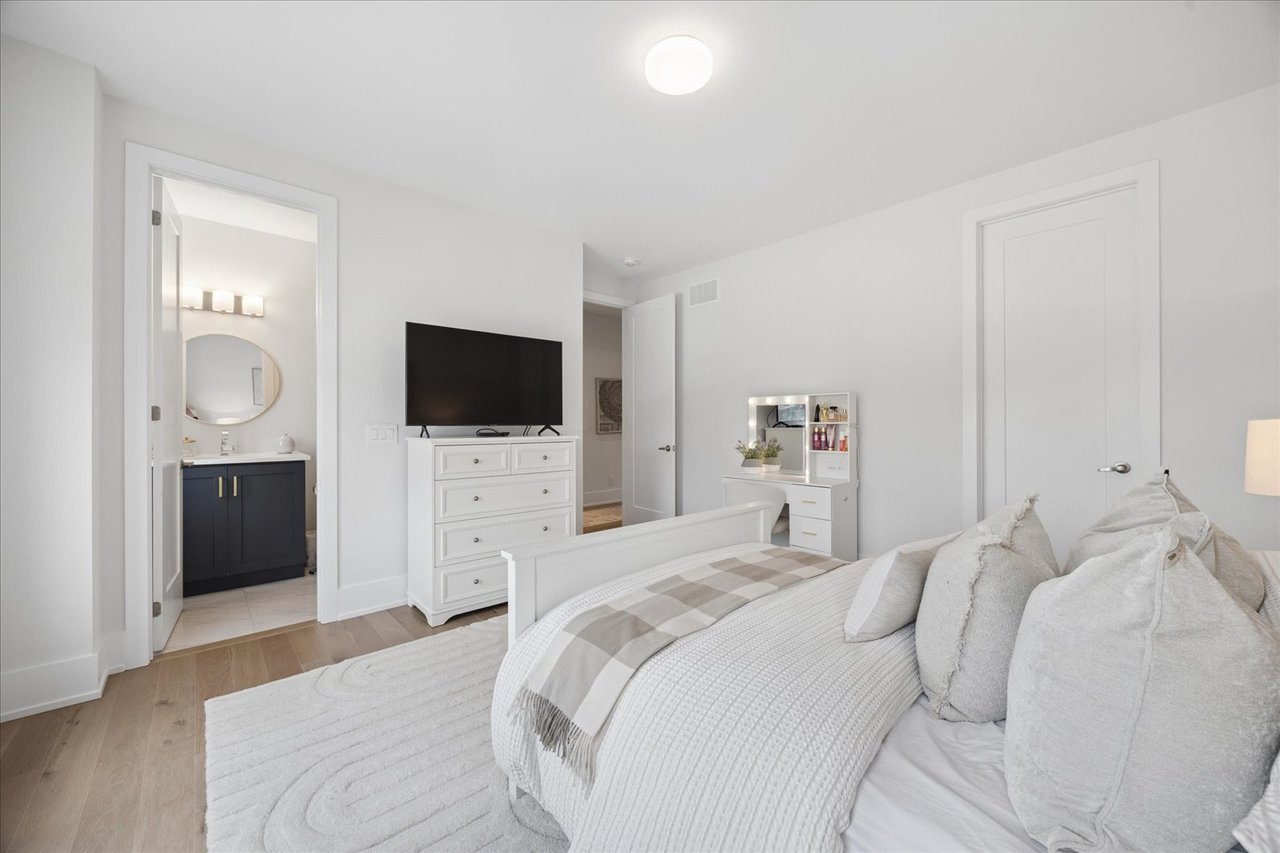 211 Busato Drive, Stouffville
