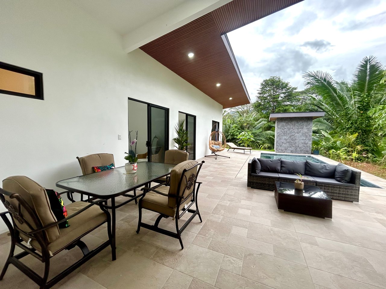 Casa Jardines – 3 Bedrooms, 2 Bathrooms, Brand-New with Pool