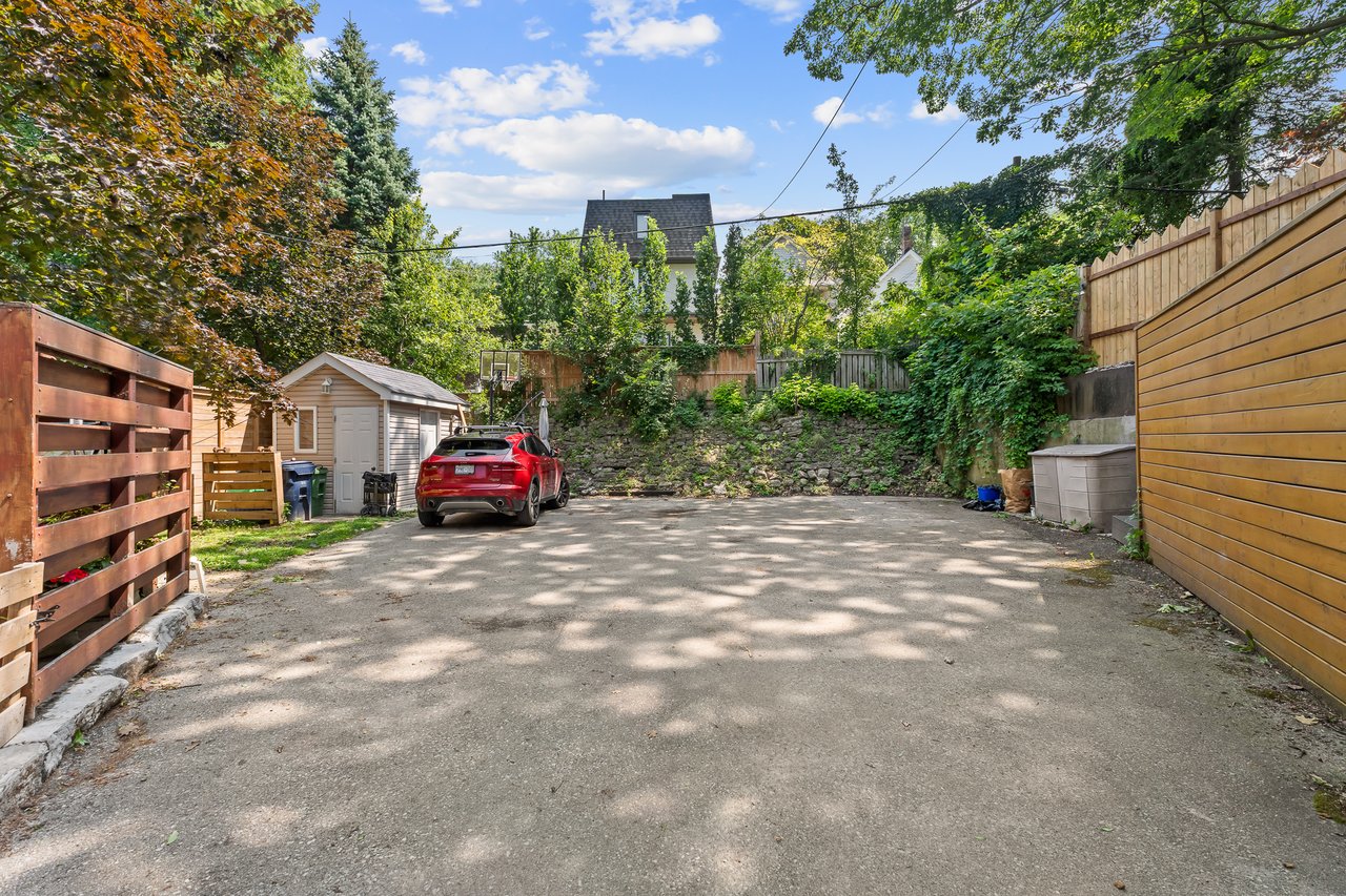 227 Waverley Rd