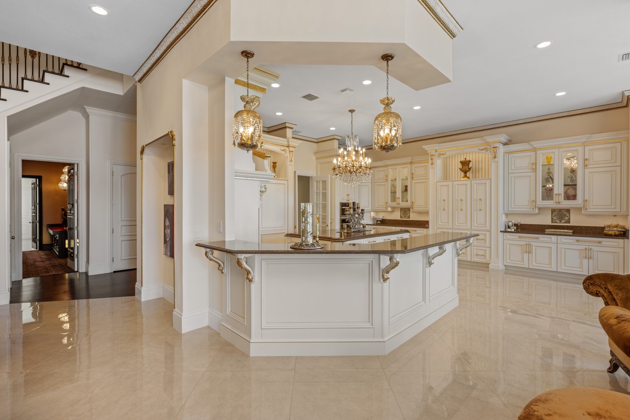 6139 Greatwater Dr