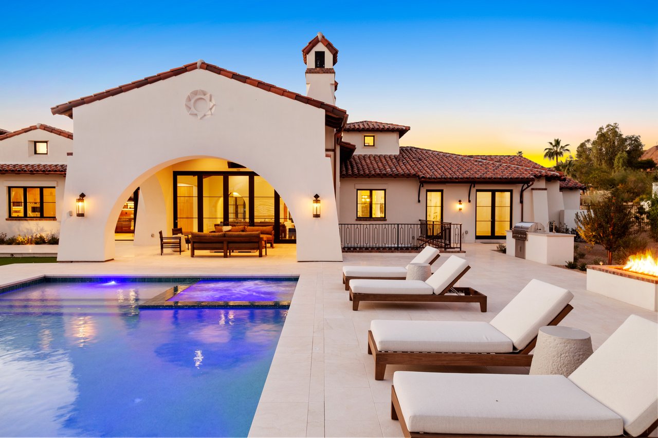 4605 E ROCKRIDGE Road