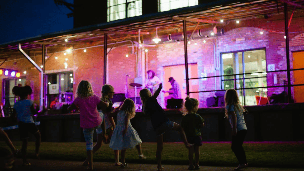 Enjoy Live Music This Fall at Concerts on the Dock in Huntsville