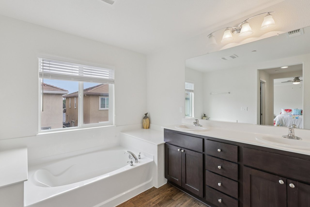 5348 Gramercy Cir