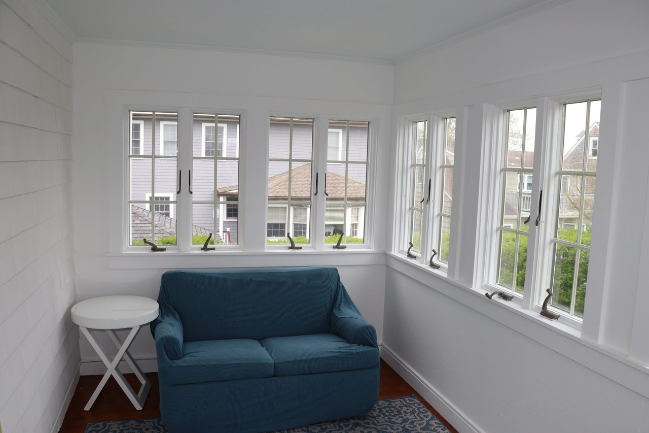 A Classic Bay Header with a Pool House