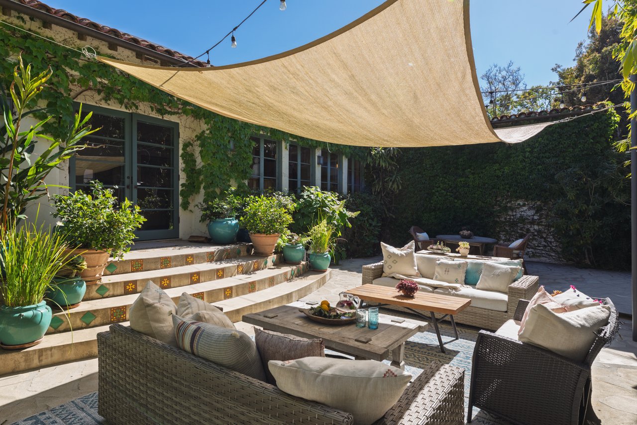 350 N Cliffwood Ave, Brentwood