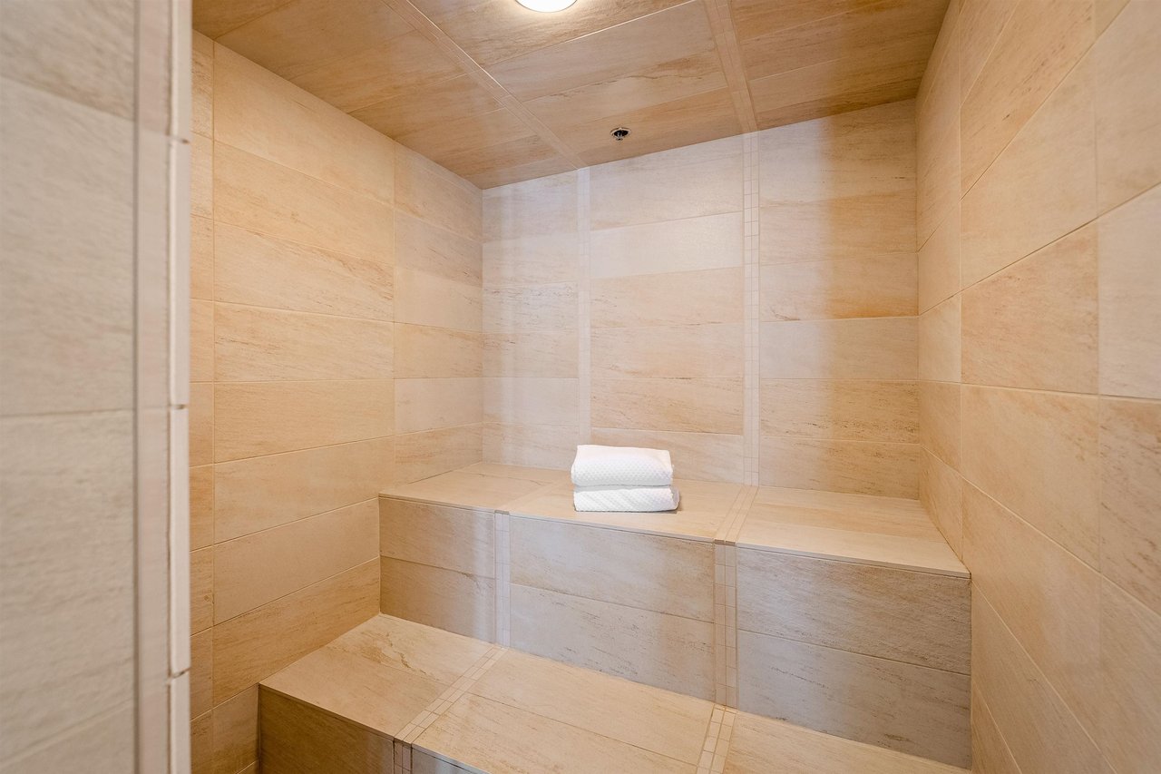 428/430-4050 Whistler Wy