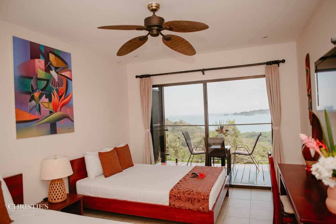 Vistas Las Islas Hotel - The Crown Jewel Overlooking Isla Tortuga and Playa Organos