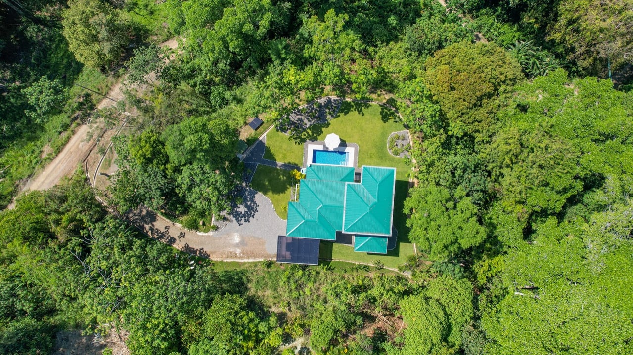 Private Modern Tropical Paradise Home For Sale in Ojochal, Costa Rica