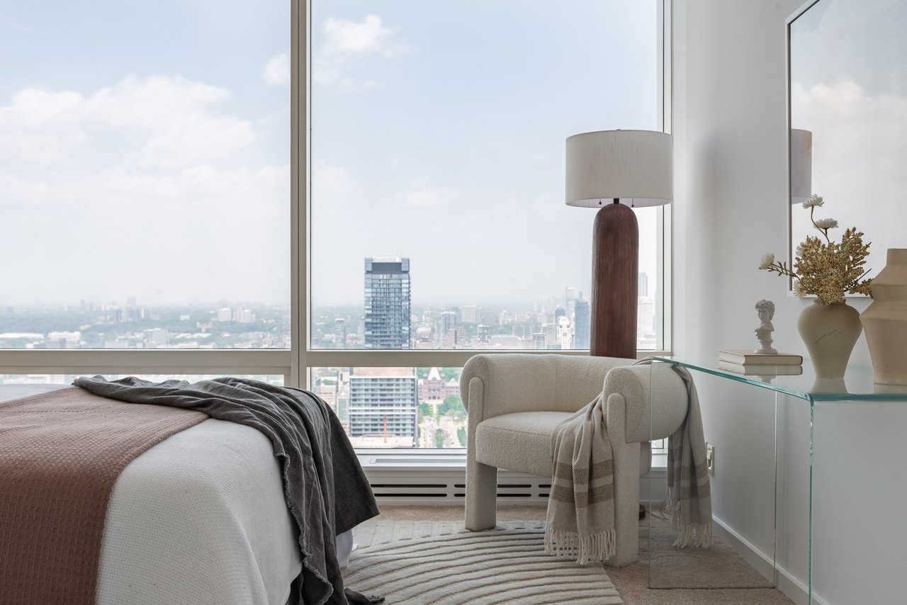 Suite 6104- 180 University Avenue