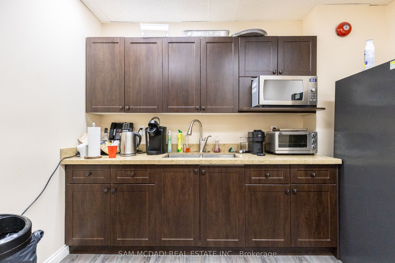 2800 Skymark Ave, #309