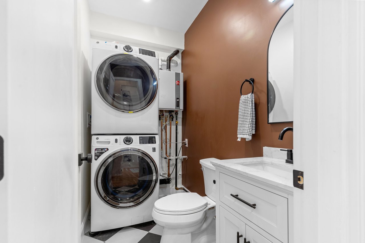 13 Langmaid Ave # 2