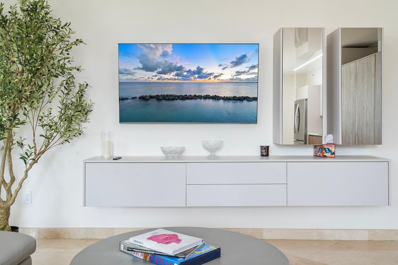 King David Short-Term Rental | Prime Location