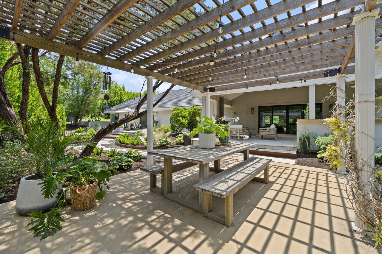 3742 Golden Rain Cove