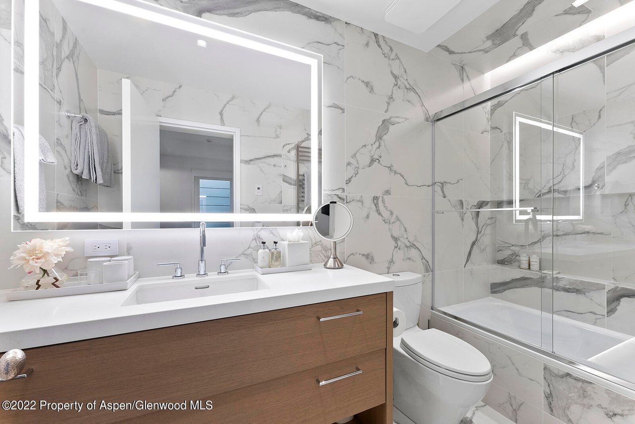 508 E Cooper Avenue, Unit 201