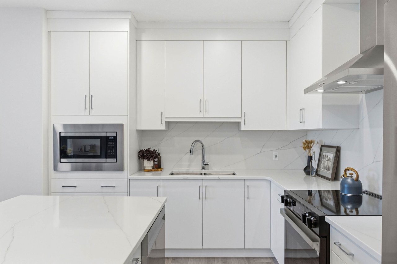 81 Arbour Lake View NW Unit: 1306