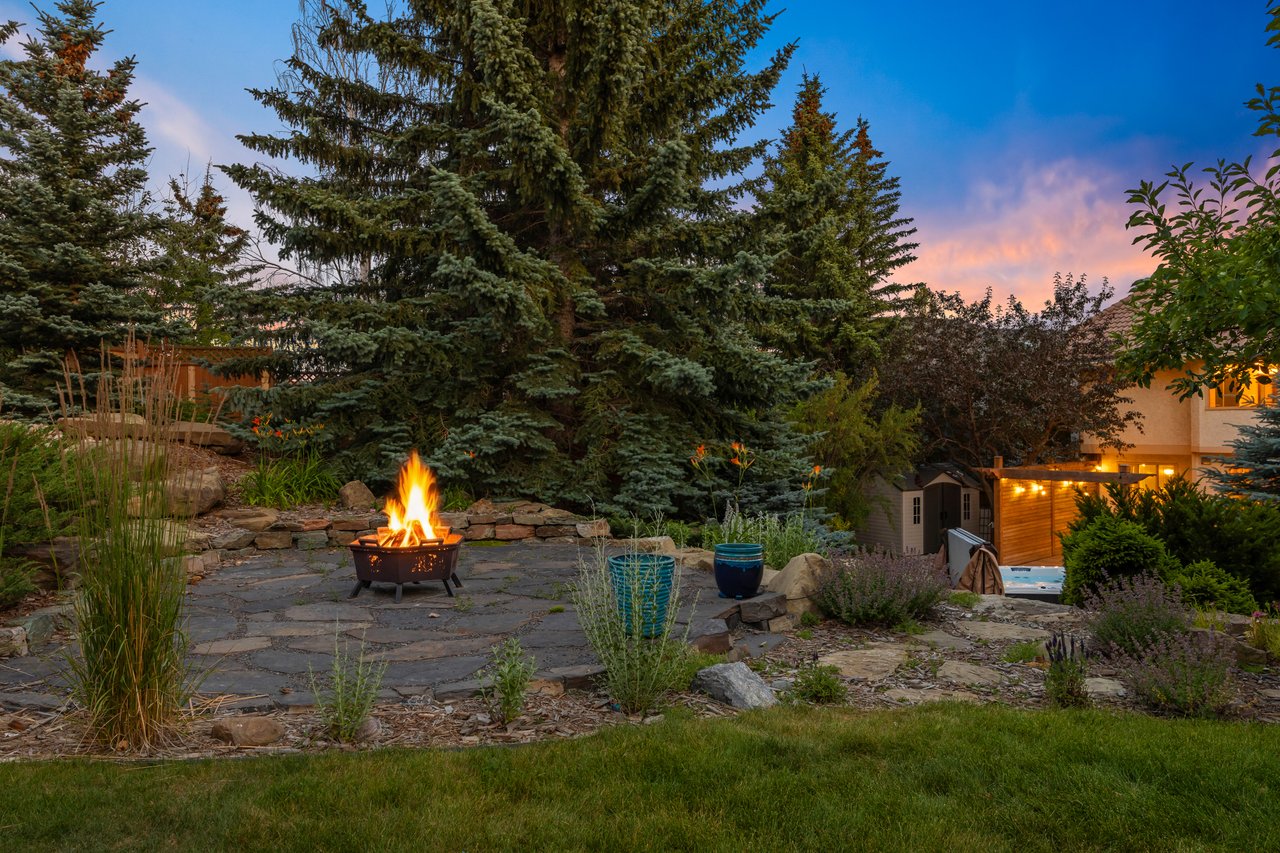 138 Scimitar Bay NW