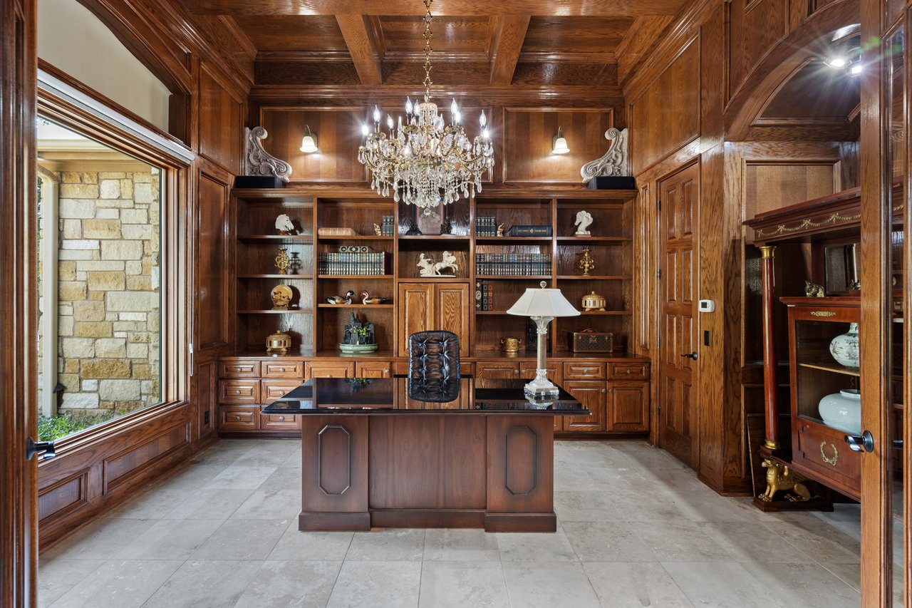 A Rare West Austin Estate on 32 Unrestricted Acres