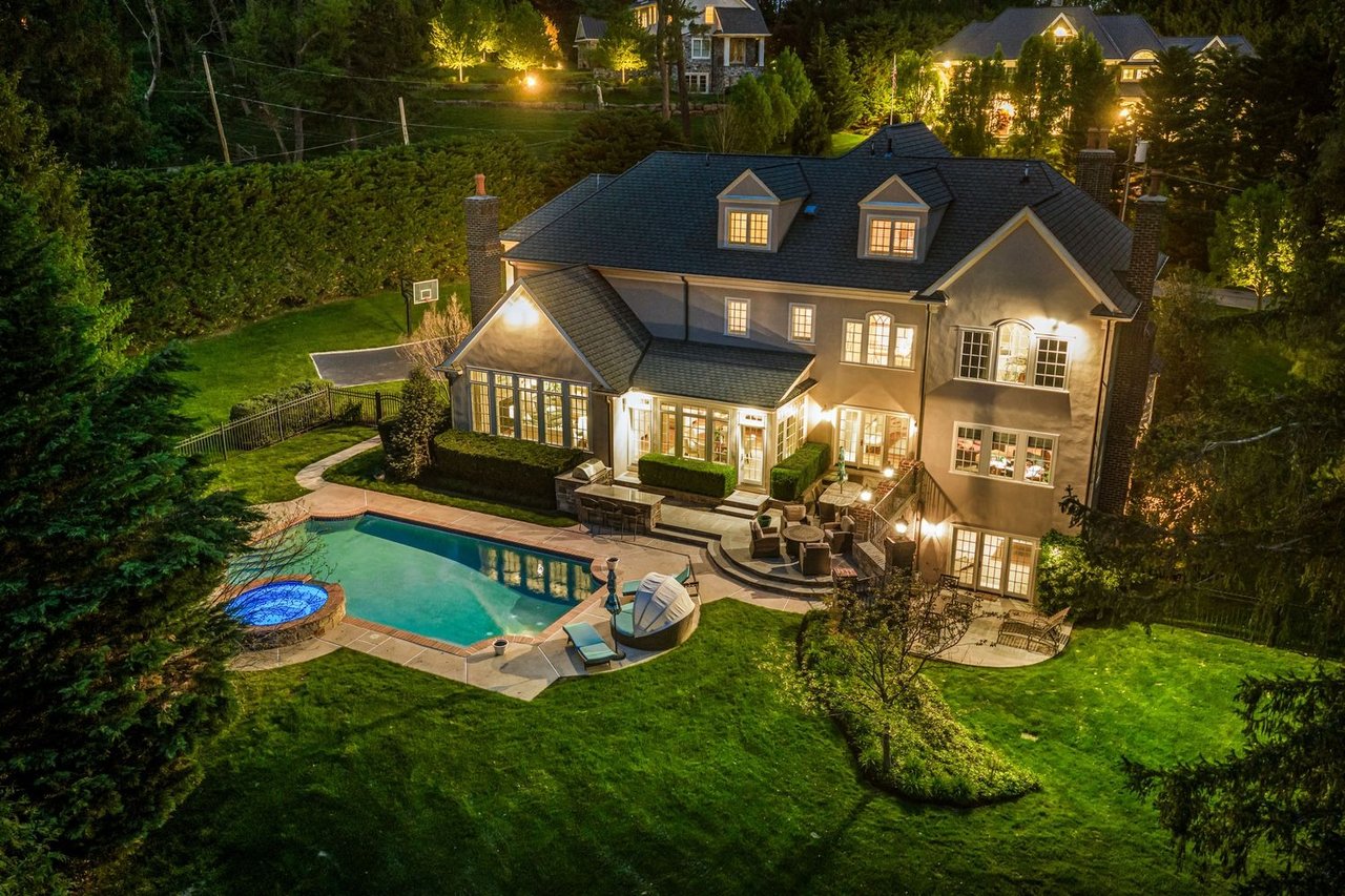 775 Parkes Run Ln