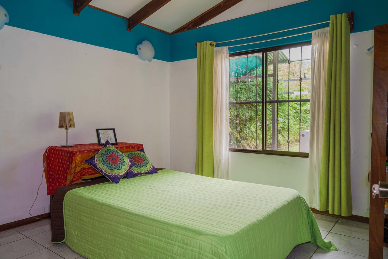 Gated Coastal Beach House, Manuel Antonio, Puntarenas