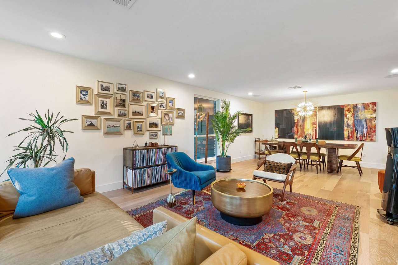 Balcones Mid-Century Modern Retreat