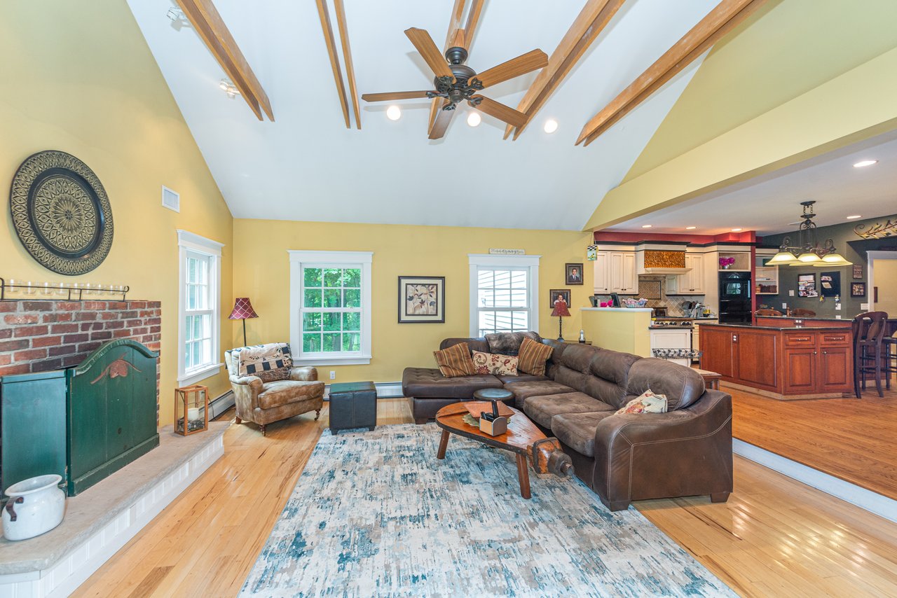 140 Decker Rd