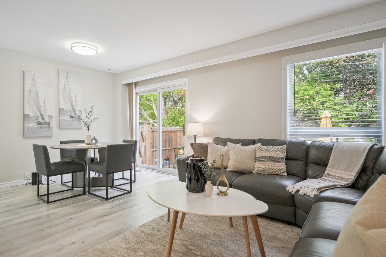 Updated Link Home on Ravine Lot