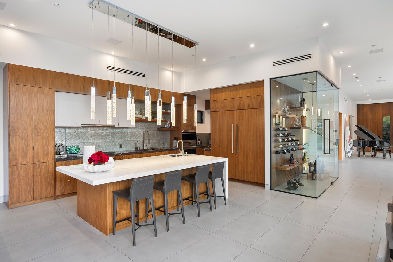 1527 Rising Glen Rd, Sunset Strip