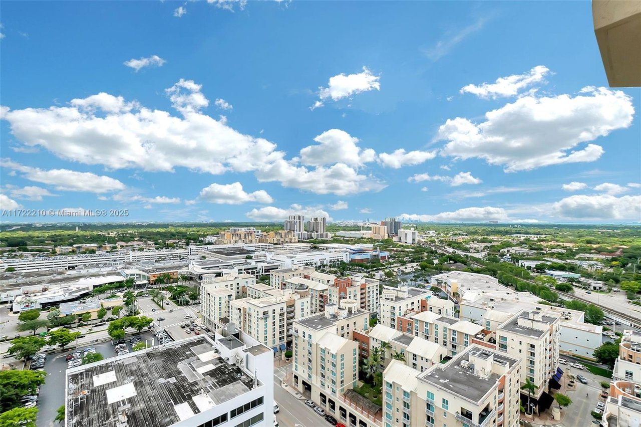 Metropolis I at Dadeland, Unit 2107