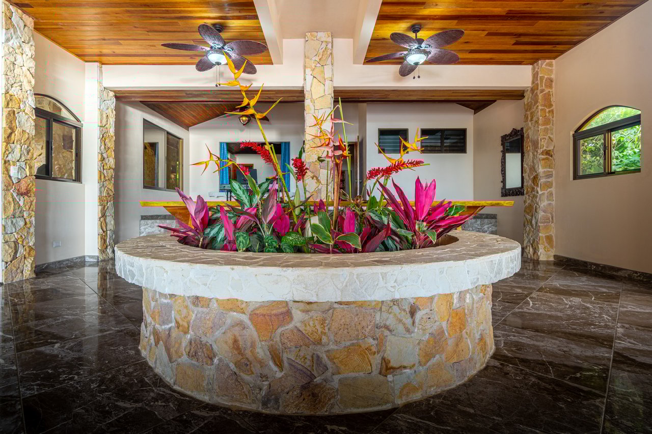 Castillo Puesta del Sol, Escalares - 