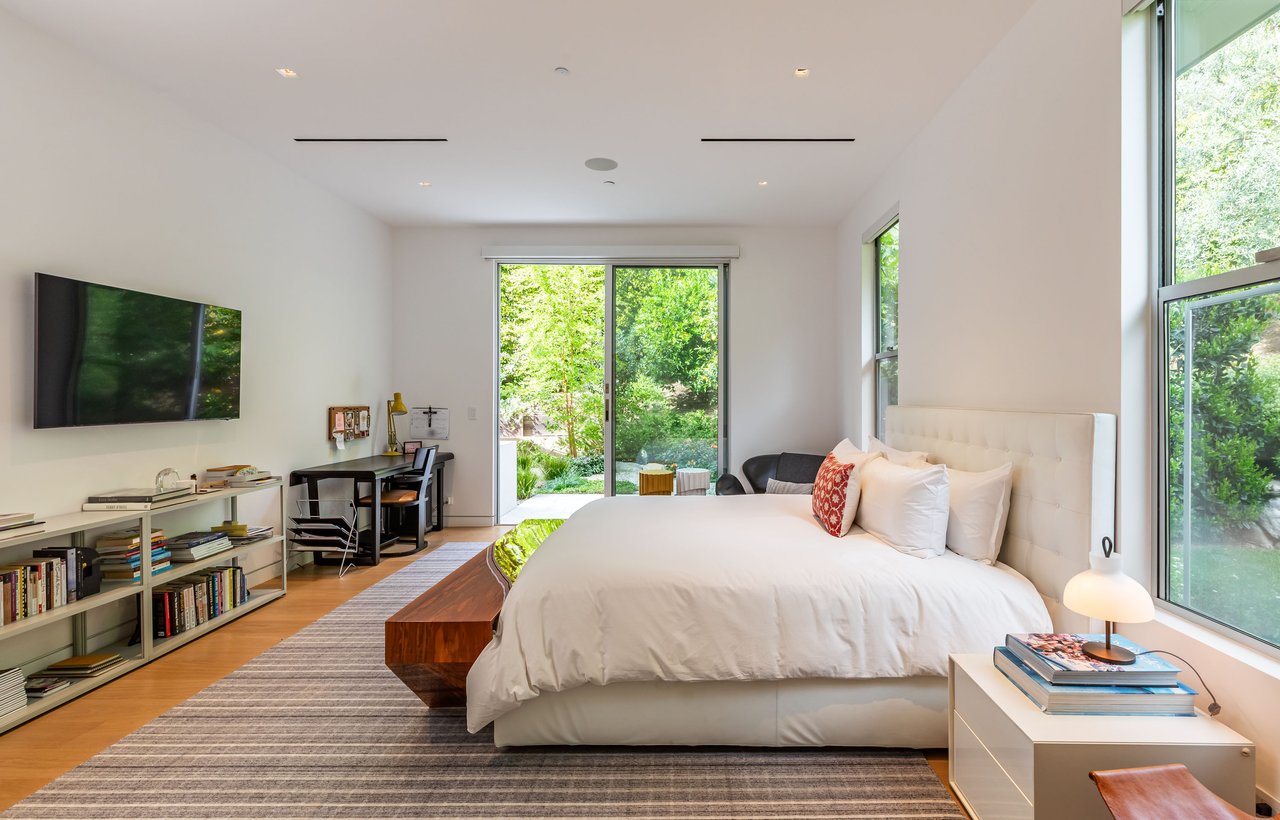 9011 Alto Cedro Dr, Beverly Hills