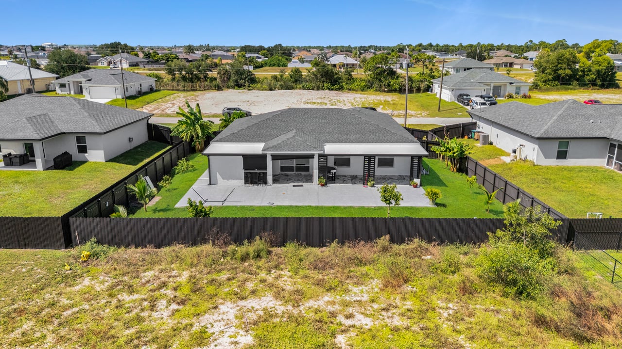 The Modern Flex Residence 