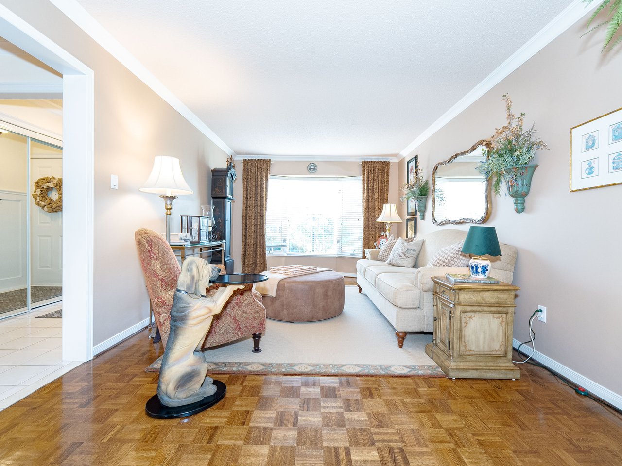 43 Summitcrest Drive