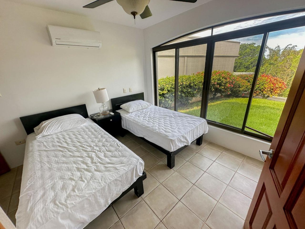 Secure Gated Villa Community, Ojochal, Puntarenas